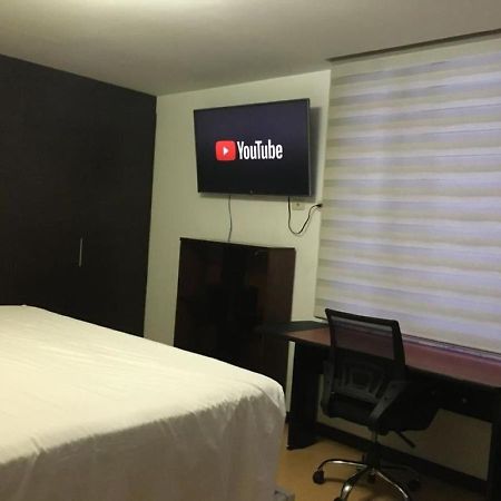 Misuitehotel La Carolina Quito Bagian luar foto