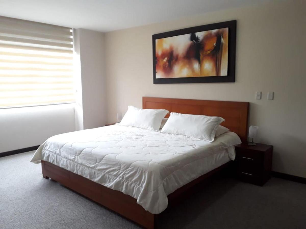 Misuitehotel La Carolina Quito Bagian luar foto